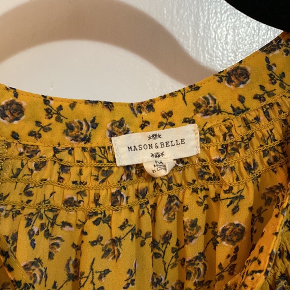 Mason and Belle embroidered top - Picture 4 of 6